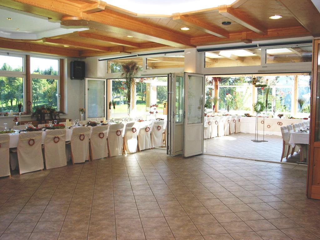 Hotel Gasthof Buchbauer Bad Sankt Leonhard im Lavanttal Buitenkant foto